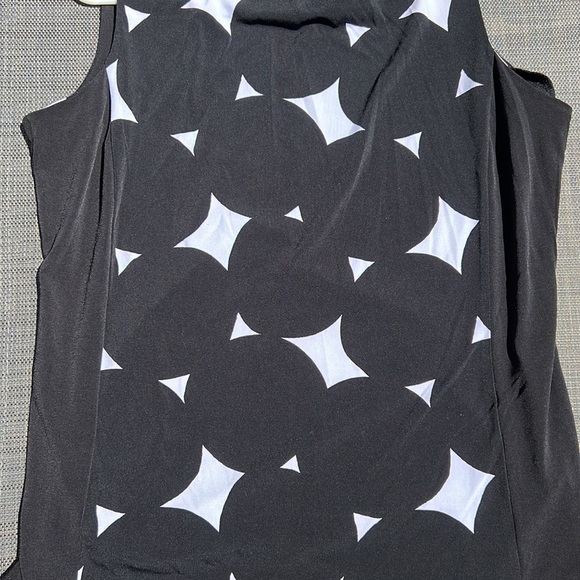 Woman’s soft stretch blouse - Picture 3 of 5